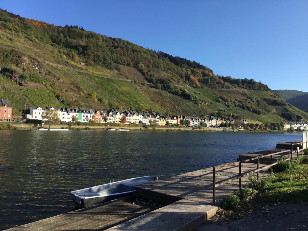 Mosel-Appartements Nehren Целль-ан-дер-Мозель Экстерьер фото