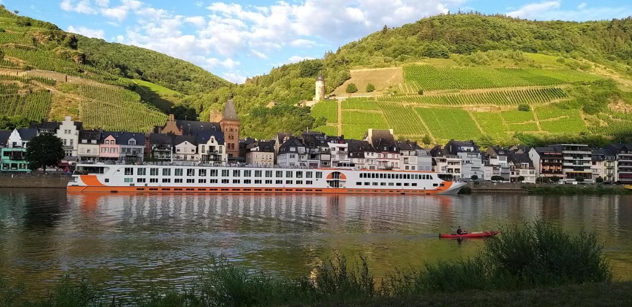Mosel-Appartements Nehren Целль-ан-дер-Мозель Экстерьер фото